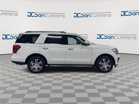 Used 2022 Ford Expedition Limited image 9