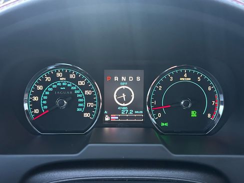 Used 2013 Jaguar XF R-S image 25