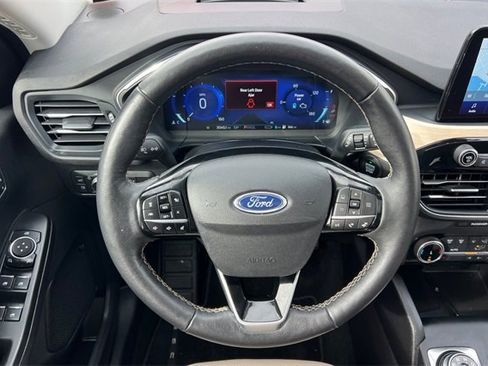 Used 2022 Ford Escape Titanium w/ Titanium Premium Package image 16