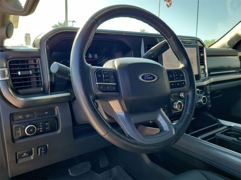 Used 2024 Ford F250 Lariat w/ Black Appearance Package image 18