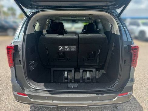 Used 2025 Kia Carnival SX Prestige FWD image 35