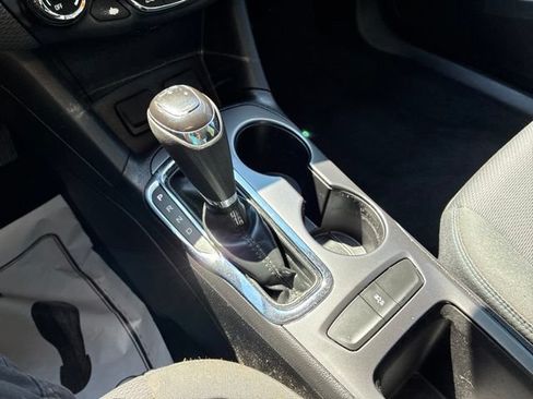 Used 2018 Chevrolet Cruze LT w/ Convenience Package FWD image 24