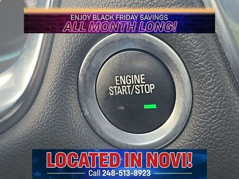 Used 2023 Chevrolet Traverse LT w/ LT Premium Package image 24