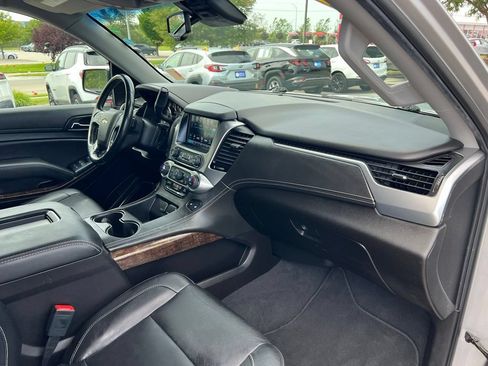 Used 2019 Chevrolet Tahoe LT AWD/4WD image 34