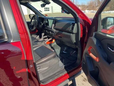 Used 2024 Nissan Frontier PRO-4X w/ Pro Premium Package image 14