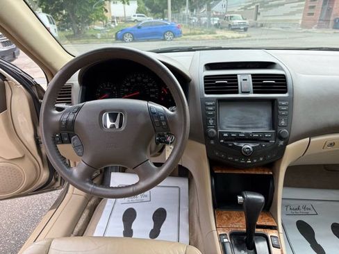 Used 2005 Honda Accord EX-L image 10
