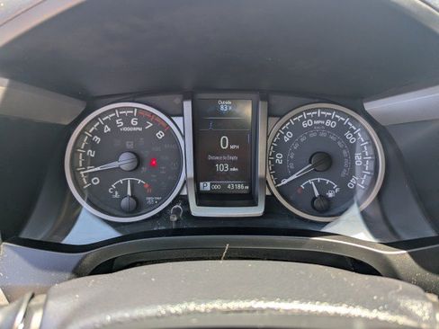 Used 2022 Toyota Tacoma SR5 w/ Technology Package AWD/4WD image 16