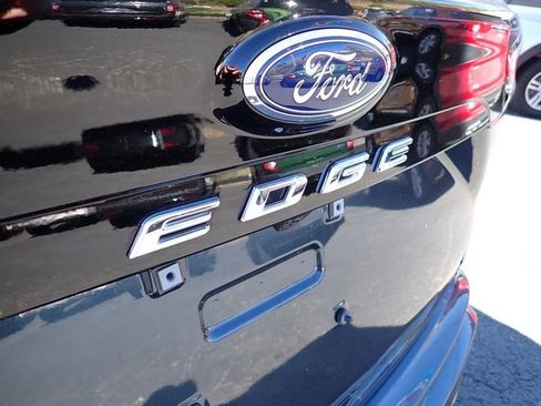 Certified 2024 Ford Edge ST image 6