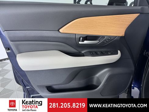 New 2026 Toyota Grand Highlander Platinum image 13