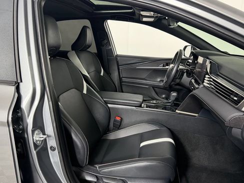Used 2025 Toyota Camry SE w/ Multimedia Upgrade Package FWD image 27