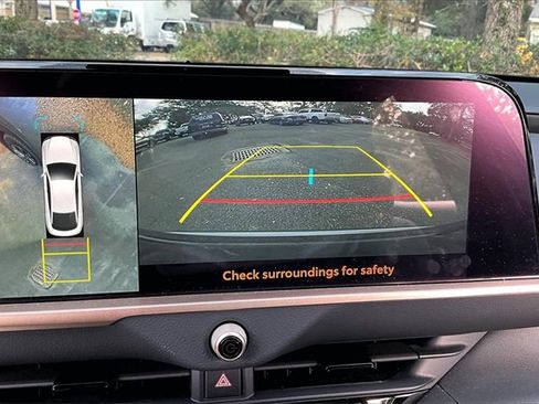 Used 2024 Toyota Crown image 13