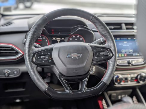 Certified 2023 Chevrolet TrailBlazer RS w/ Convenience Package image 16