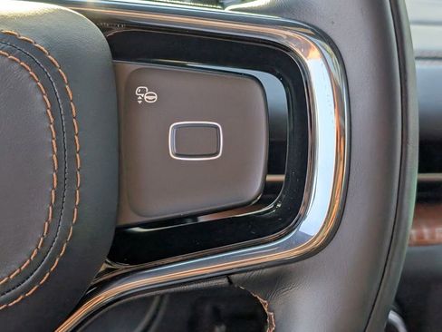 New 2026 Lincoln Navigator Black Label AWD/4WD image 17