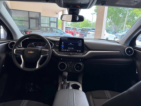 Used 2025 Chevrolet Blazer LT FWD image 28