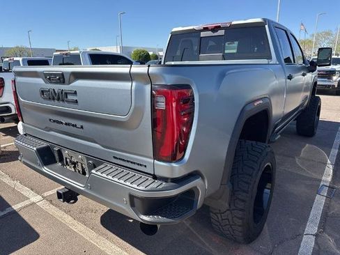 Used 2024 GMC Sierra 2500 Denali Ultimate image 3