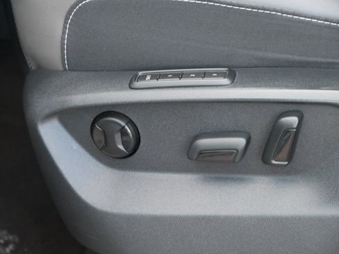 Used 2021 Volkswagen Atlas Cross Sport SEL Premium image 15