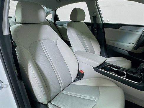 Used 2019 Hyundai Sonata SE image 25