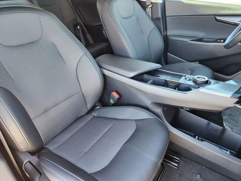 New 2025 Kia EV6 Light image 13