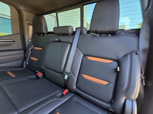Used 2024 GMC Sierra 1500 AT4 w/ Technology Package image 22