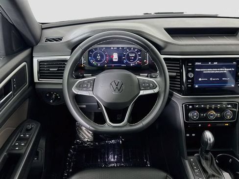 Used 2023 Volkswagen Atlas Cross Sport SE w/ Black Wheel Package AWD/4WD image 21