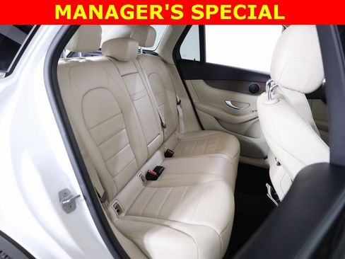 Used 2021 Mercedes-Benz GLC 300 GLC 300 image 39