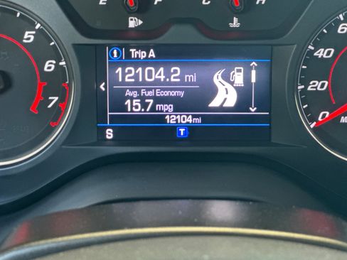 Used 2023 Chevrolet Camaro LT RWD image 17