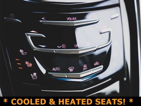 Used 2018 Cadillac Escalade Luxury image 6