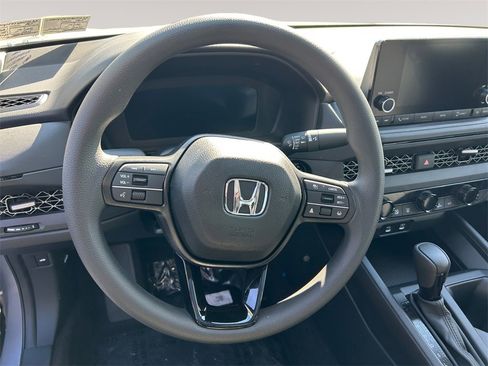 New 2025 Honda Accord SE image 12