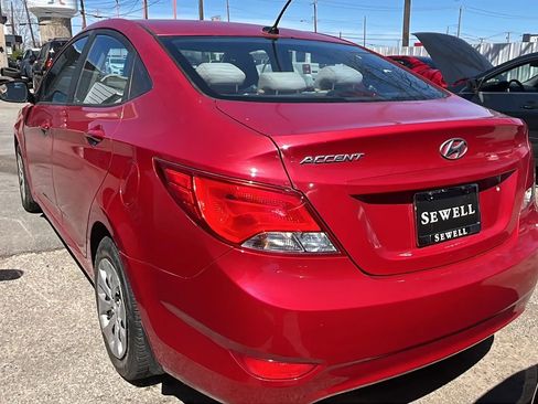 Used 2016 Hyundai Accent SE image 6