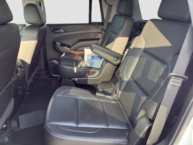 Used 2020 Chevrolet Tahoe Premier w/ Premier 6.2L Value Package AWD/4WD image 13