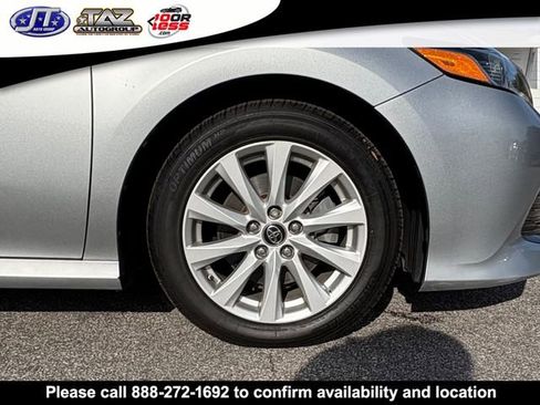 Used 2019 Toyota Camry LE image 7