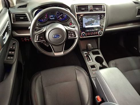 Used 2018 Subaru Outback 2.5i Limited AWD/4WD image 2