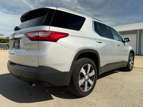 Used 2018 Chevrolet Traverse LT AWD/4WD image 5