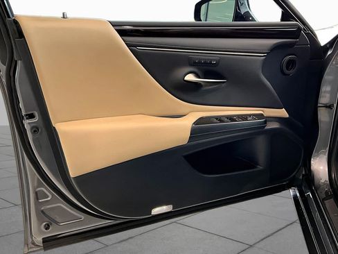 Used 2021 Lexus ES 350 w/ Premium Package FWD image 23