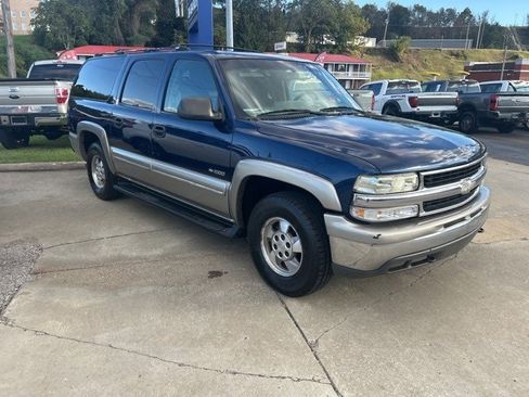 Used 2000 Chevrolet Suburban LS w/ LS Preferred Equipment Group image 15
