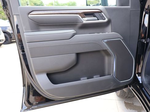 New 2026 GMC Sierra 2500 SLE w/ Max Trailering Package AWD/4WD image 11
