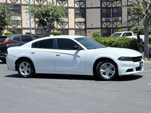 Used 2023 Dodge Charger SXT RWD image 4