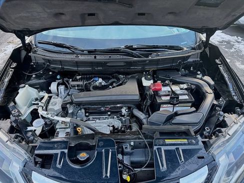 Used 2020 Nissan Rogue SV image 30
