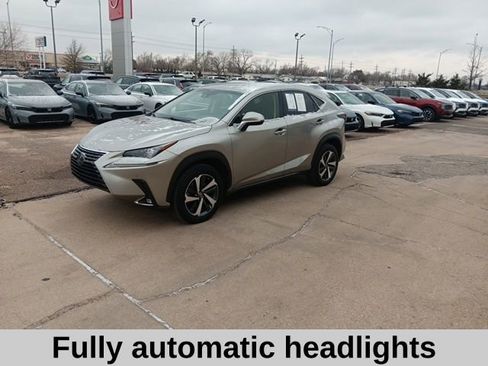 Used 2018 Lexus NX 300 image 9