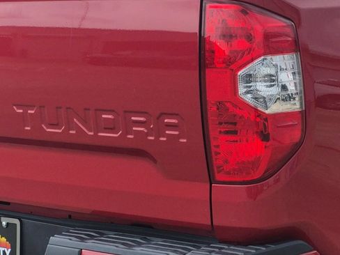 Used 2020 Toyota Tundra Limited w/ Limited Premium Package RWD image 28