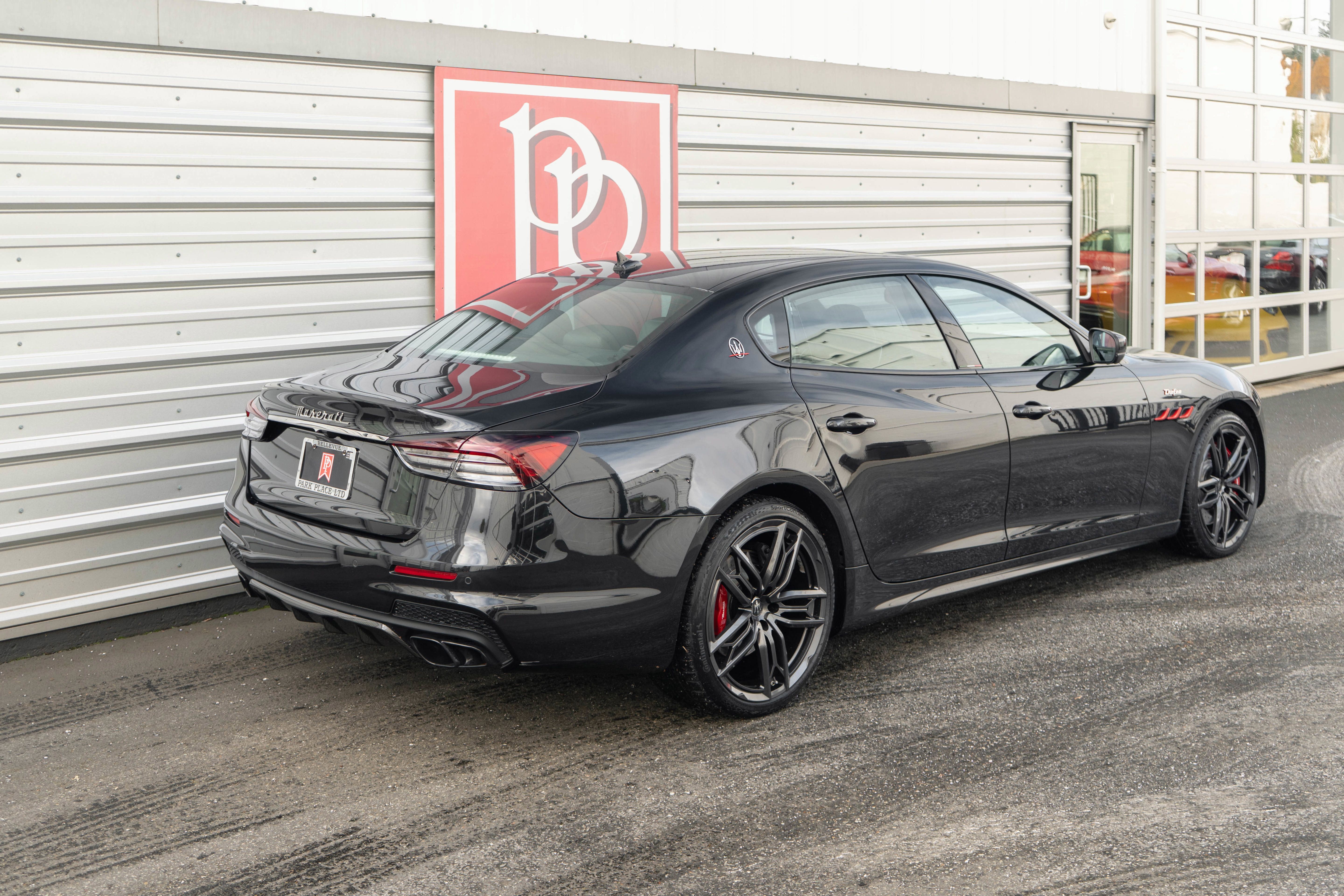 Used 2021 Maserati Quattroporte Trofeo RWD image 41