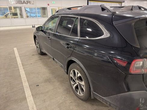 Used 2020 Subaru Outback Limited image 4