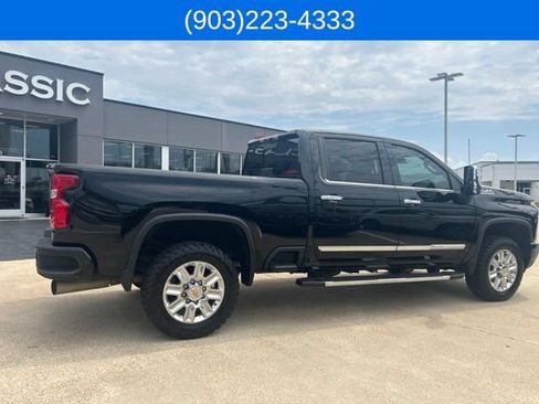 Used 2024 Chevrolet Silverado 2500 High Country w/ Technology Package AWD/4WD image 14
