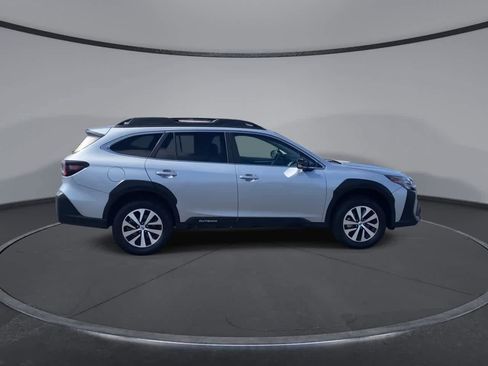 Used 2023 Subaru Outback Premium AWD/4WD image 2