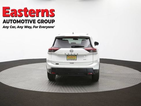 Used 2024 Nissan Rogue S AWD/4WD image 37