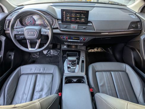 Used 2023 Audi Q5 2.0T Premium w/ Convenience Package image 7