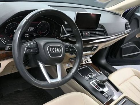 Used 2020 Audi Q5 Prestige w/ Prestige Package AWD/4WD image 19
