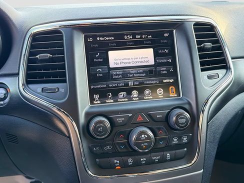Used 2017 Jeep Grand Cherokee Altitude AWD/4WD image 27
