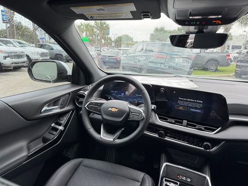 New 2026 Chevrolet Equinox LT w/ Convenience Package II FWD image 22