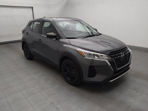Used 2024 Nissan Kicks S FWD image 13
